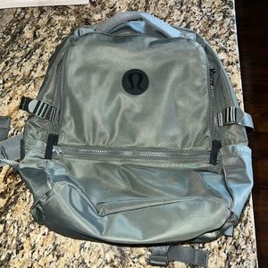 “Lululemon New Crew Backpack 22L”